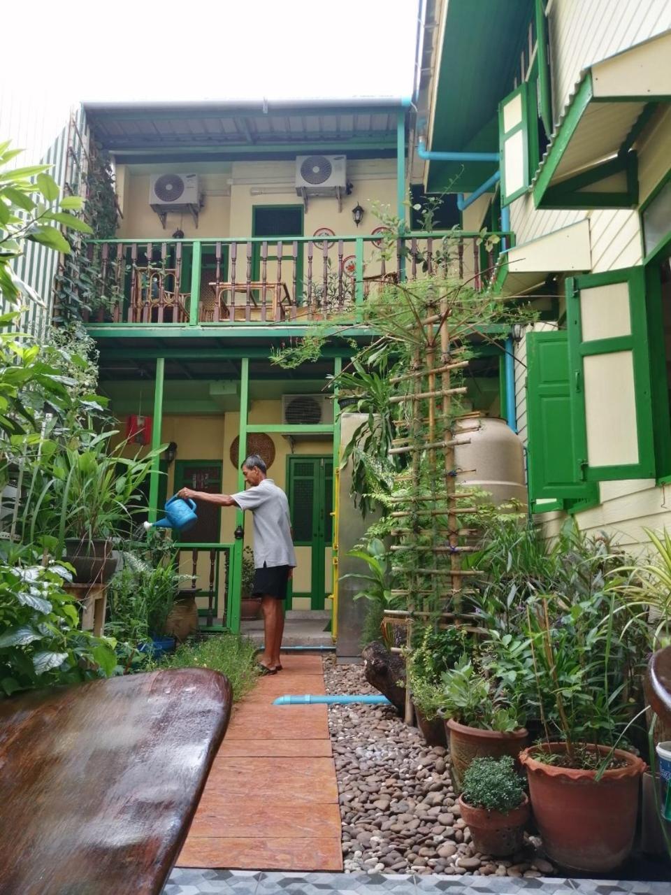 Baan Tepa Boutique House Panzió Bangkok Kültér fotó