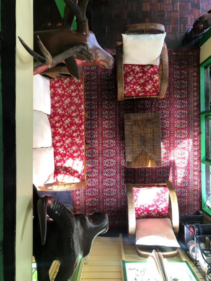 Baan Tepa Boutique House Panzió Bangkok Kültér fotó